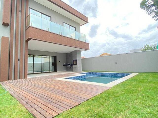 #415 - Casa em condomínio para Venda em Eusébio - CE