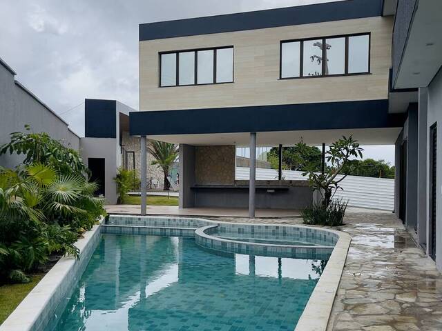 #92 - Casa em condomínio para Venda em Eusébio - CE