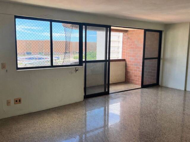 Apartamento para Venda em Fortaleza - 5