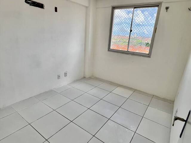 Apartamento para Venda em Fortaleza - 5