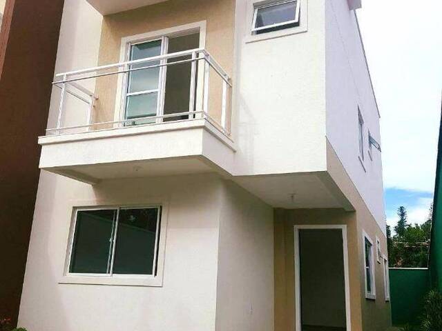 #147 - Casas em rua privativa para Venda em Eusébio - CE