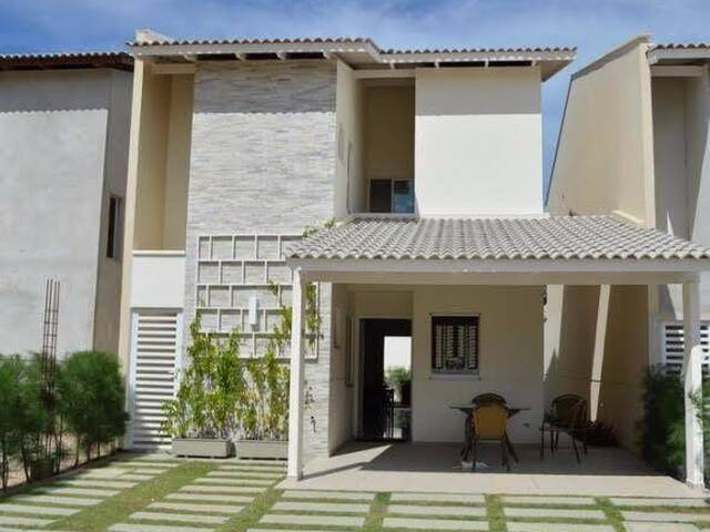 #32 - Casa em condomínio para Venda em Eusébio - CE